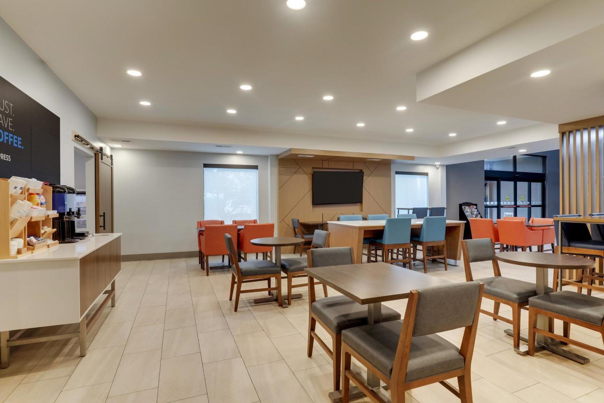 Holiday Inn Express Lexington Southwest Nicholasville By Ihg Экстерьер фото